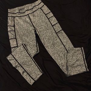 Athletic fit leggings